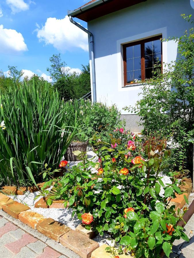 Axtburg Apartments Berbaltavar Bagian luar foto